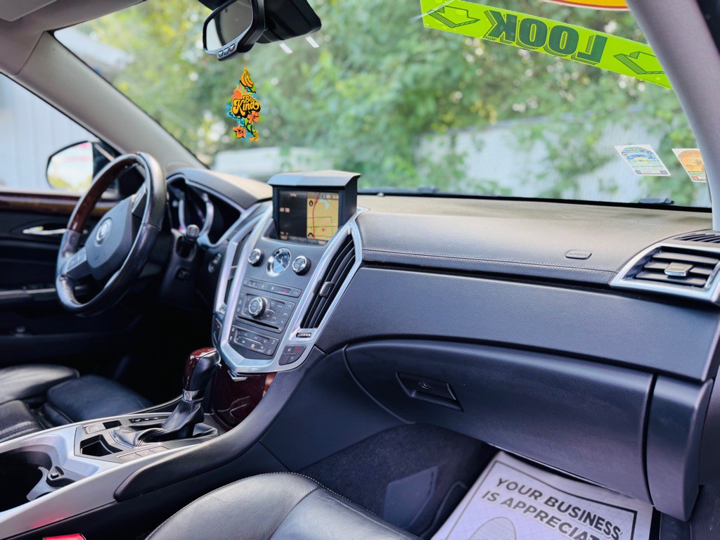 2012 Cadillac SRX Image 18