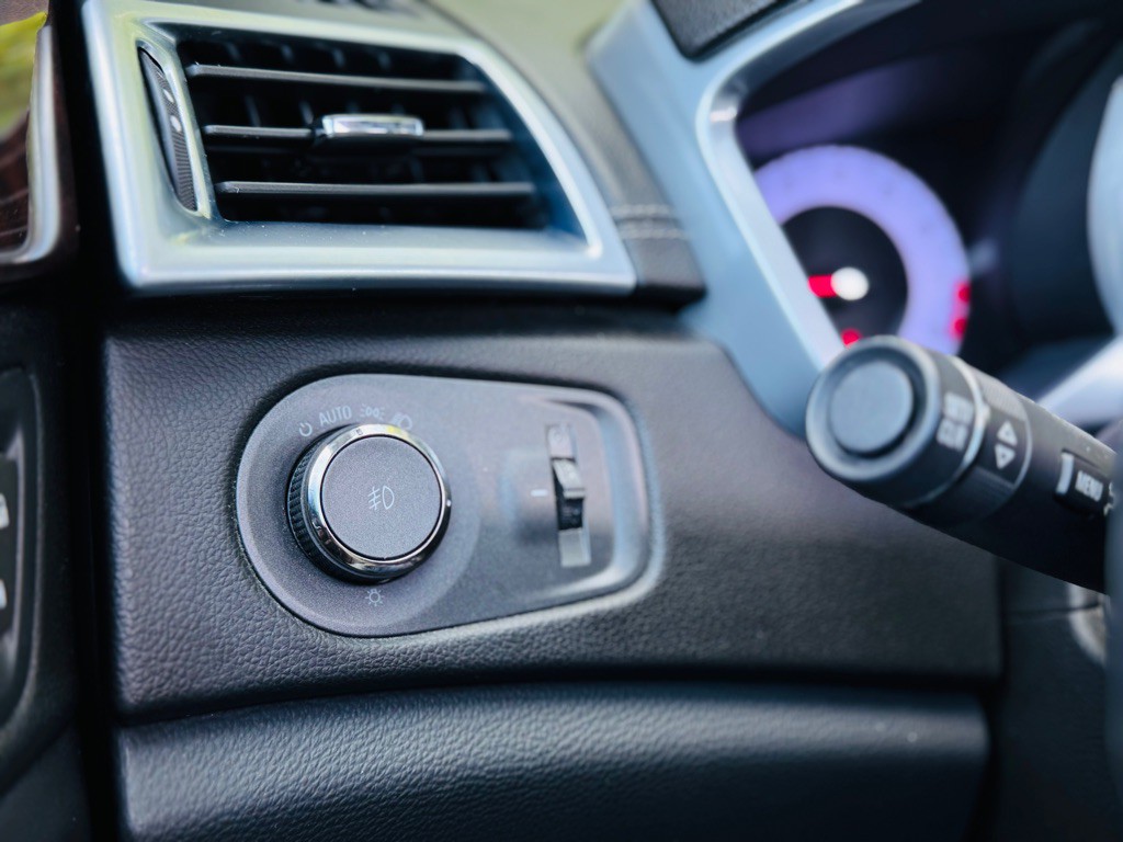 2012 Cadillac SRX Image 28