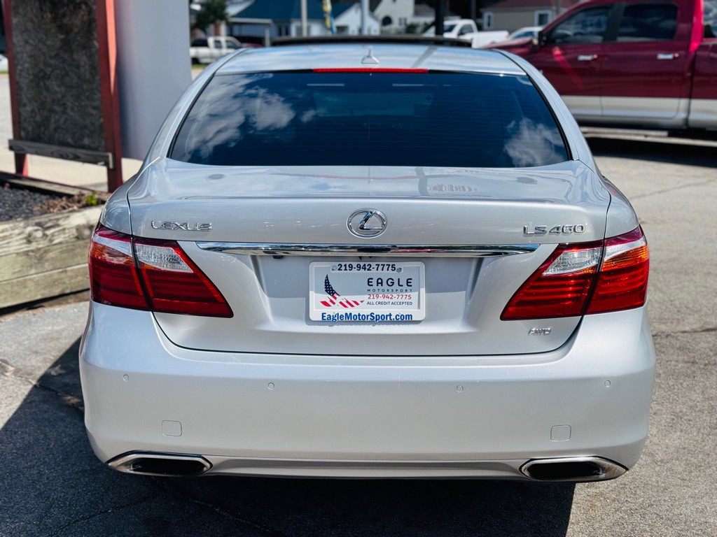 2010 Lexus LS Image 9