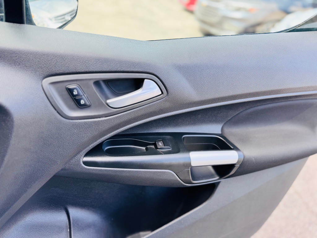 2017 Ford Transit Connect Image 17