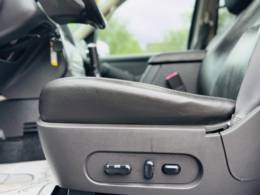 2009 Ford Explorer Image 20