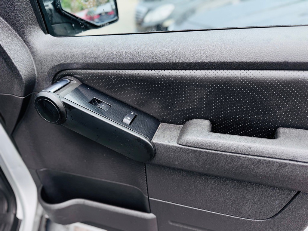 2009 Ford Explorer Image 23
