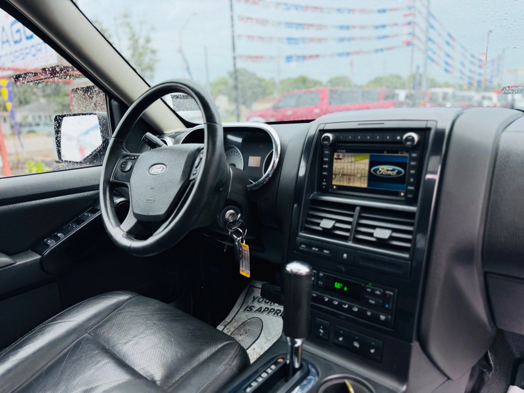 2009 Ford Explorer Image 25