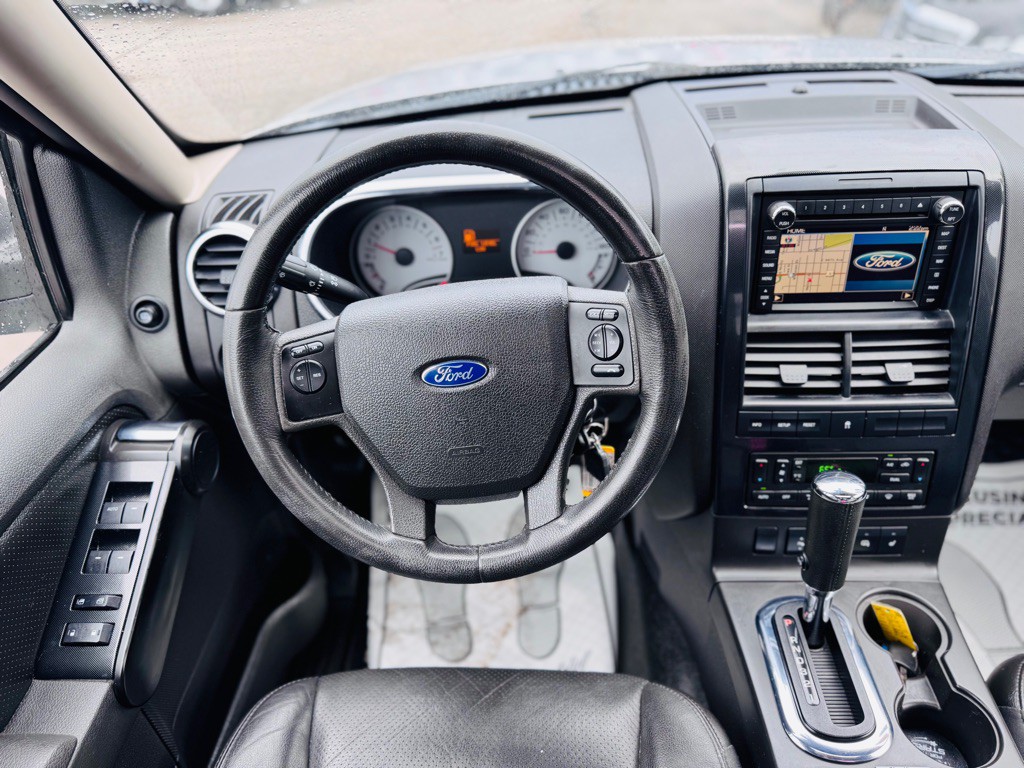 2009 Ford Explorer Image 34