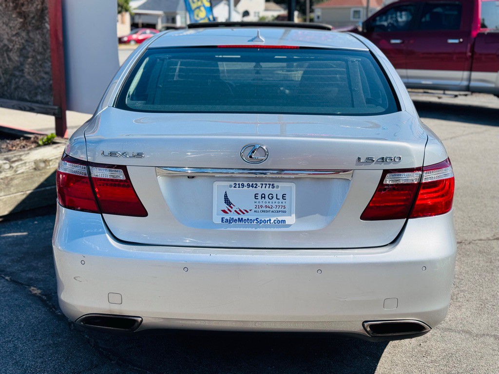 2007 Lexus LS Image 8
