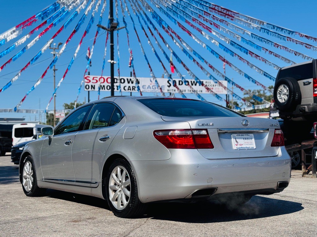 2007 Lexus LS Image 9