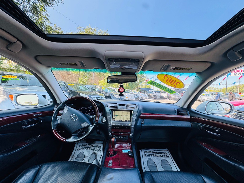 2007 Lexus LS Image 29