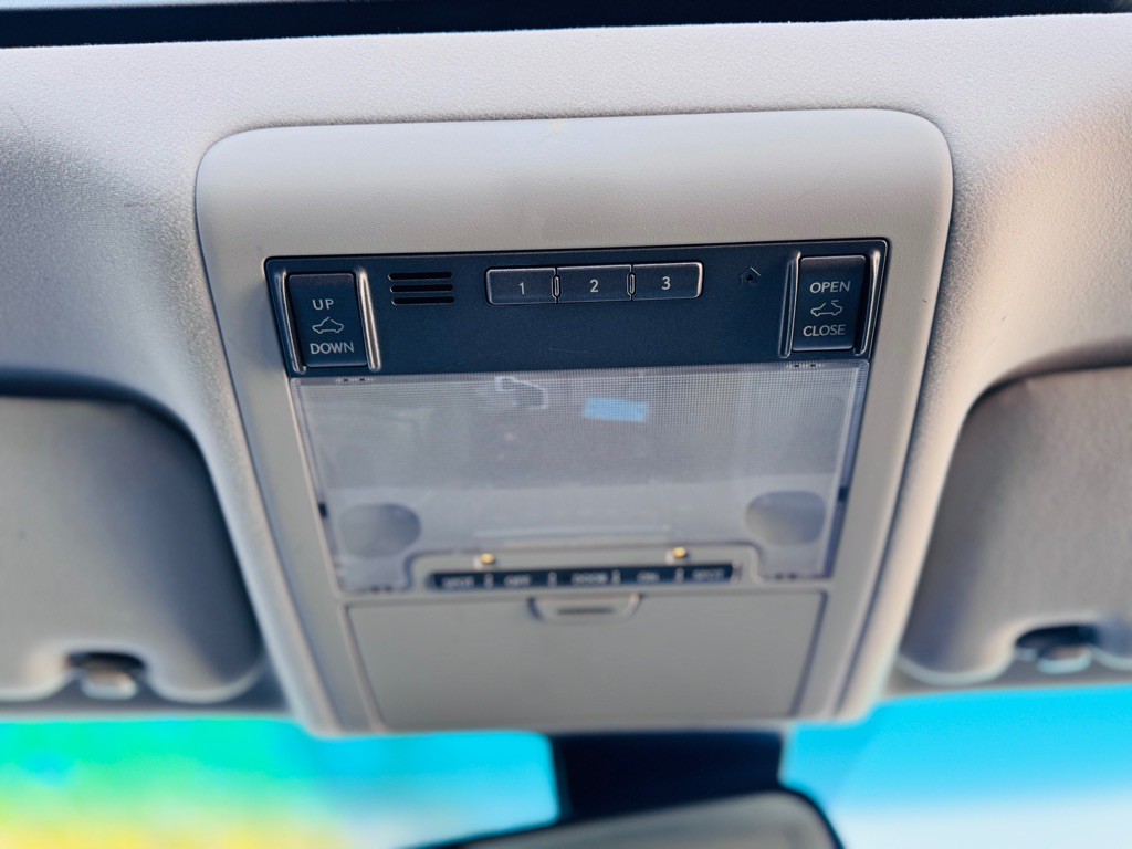 2007 Lexus LS Image 39