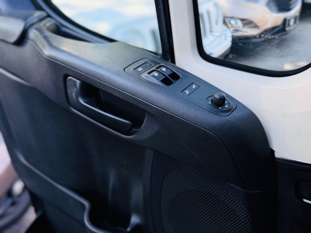 2017 RAM Promaster Image 15