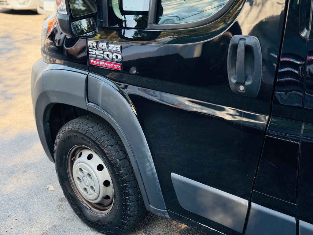 2017 RAM Promaster Image 38