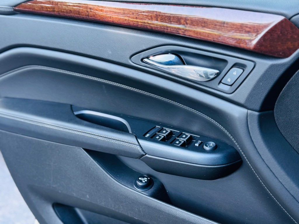 2014 Cadillac SRX Image 16