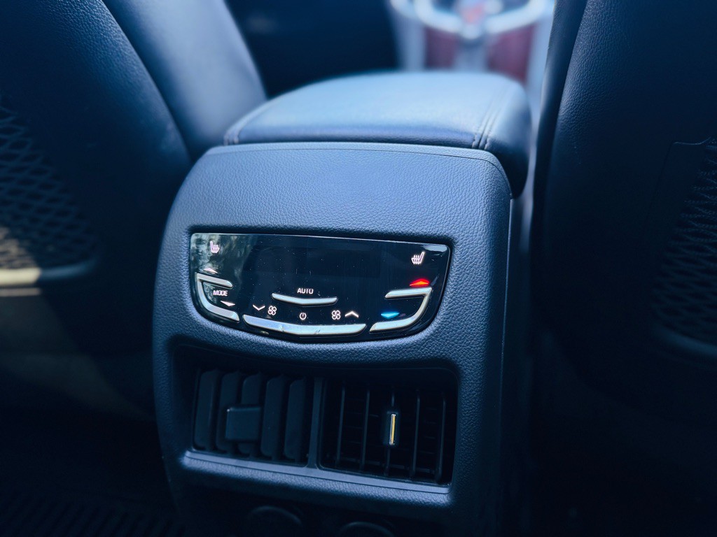 2014 Cadillac SRX Image 25