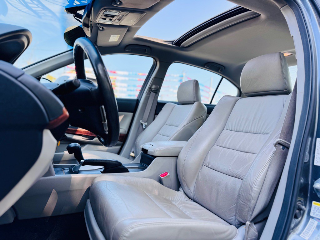 2012 Honda Accord Image 19