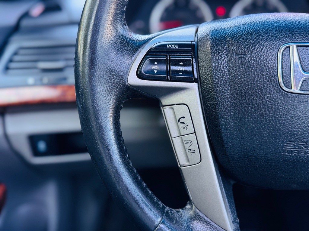 2012 Honda Accord Image 32