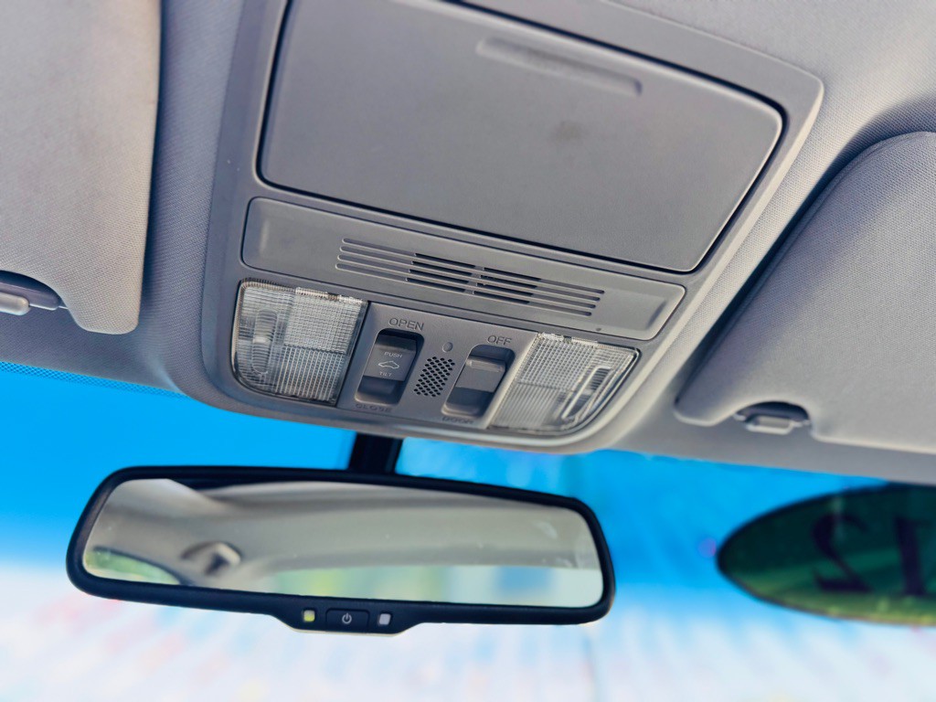2012 Honda Accord Image 35