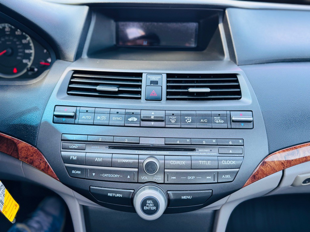 2012 Honda Accord Image 36