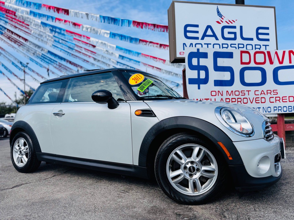 2013 MINI Cooper Image 6