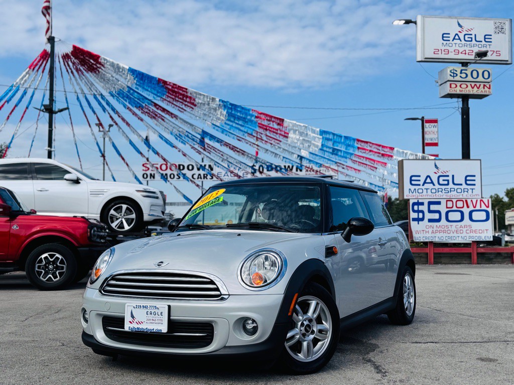 2013 MINI Cooper Image 16