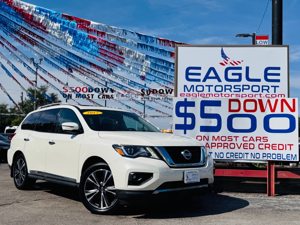 2017 Nissan Pathfinder Image 1