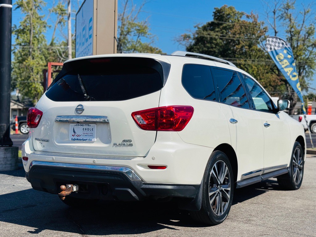2017 Nissan Pathfinder Image 8