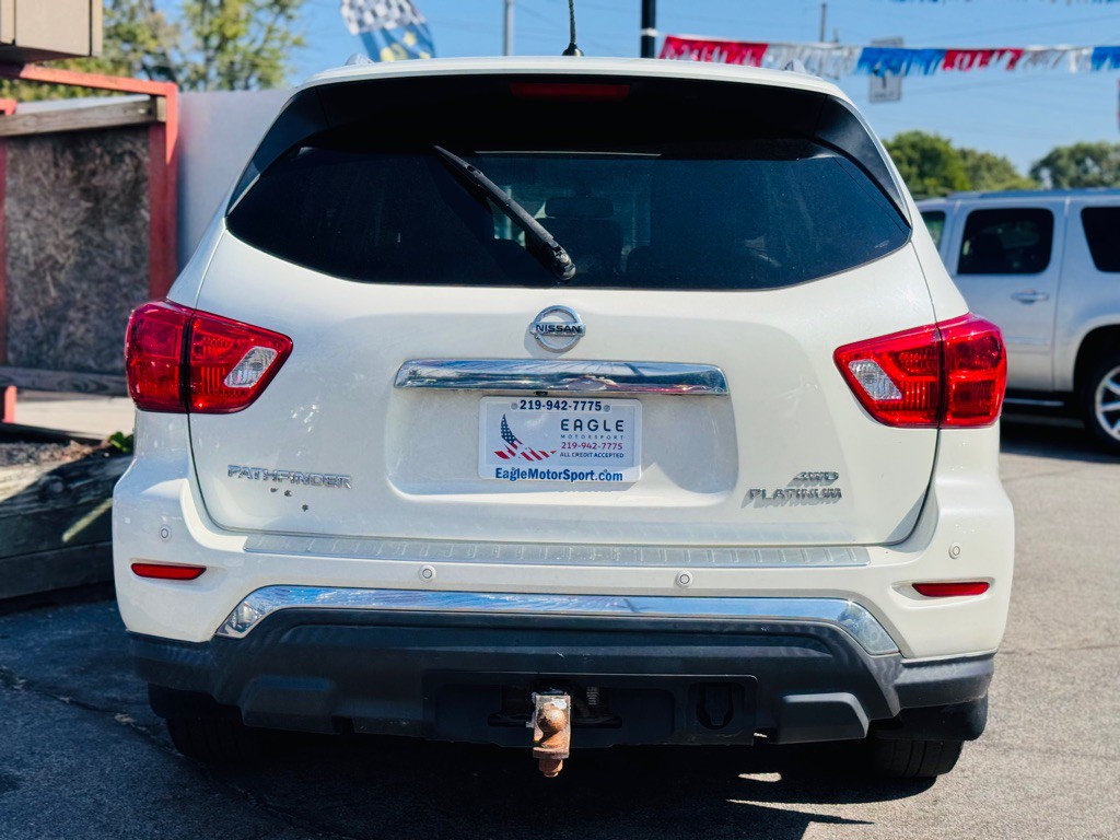 2017 Nissan Pathfinder Image 10