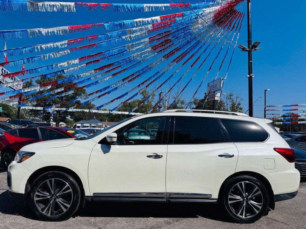 2017 Nissan Pathfinder Image 13