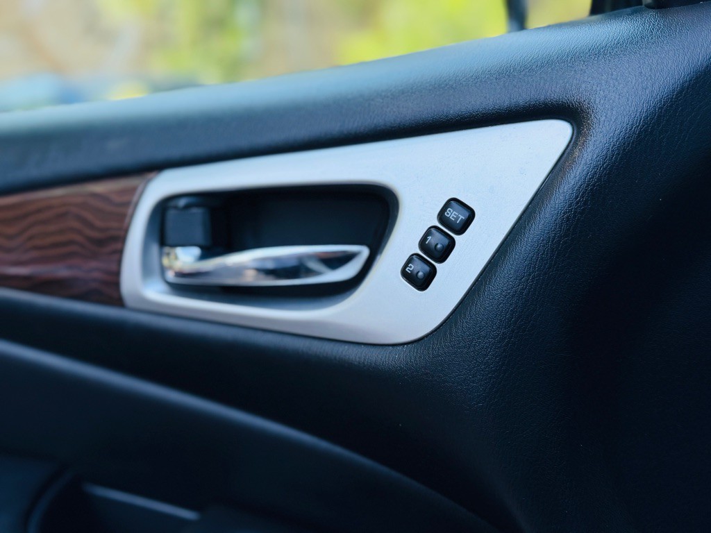 2017 Nissan Pathfinder Image 19