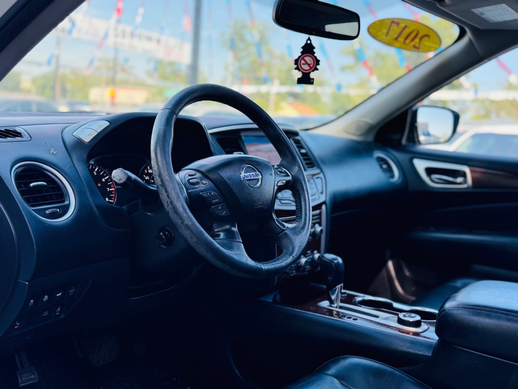 2017 Nissan Pathfinder Image 21