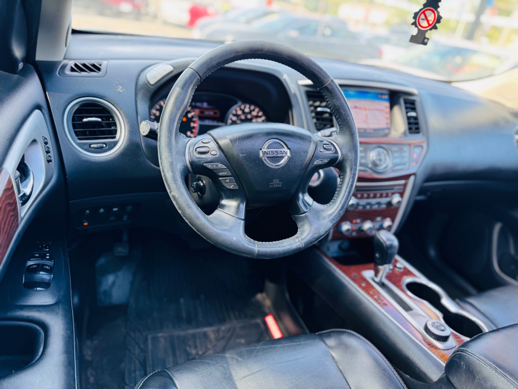 2017 Nissan Pathfinder Image 33