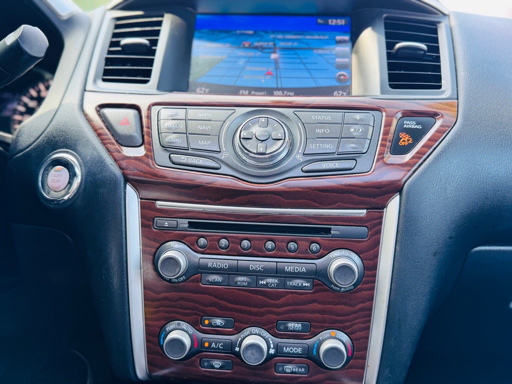 2017 Nissan Pathfinder Image 46