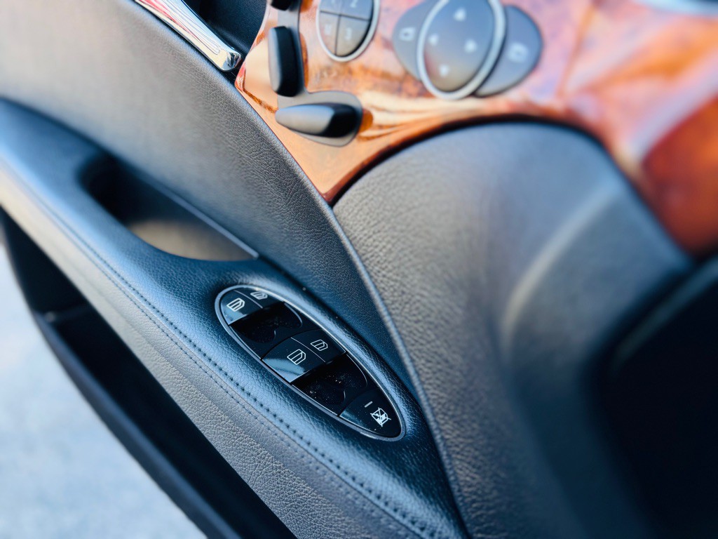 2008 Mercedes-Benz E-Class Image 28