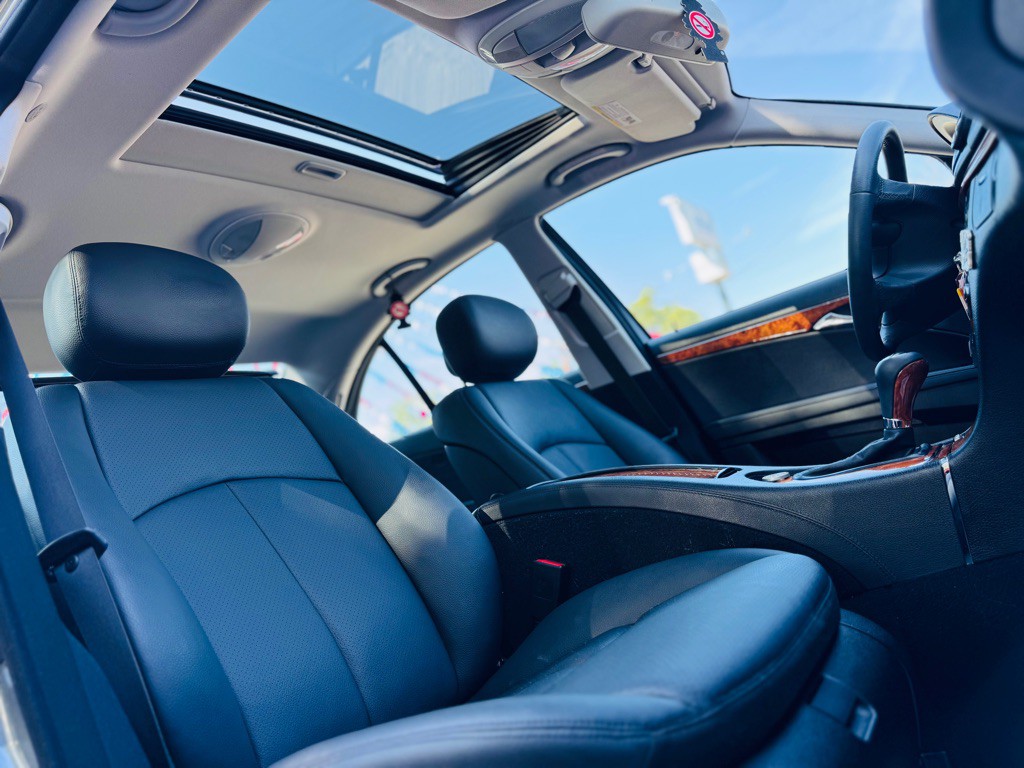 2008 Mercedes-Benz E-Class Image 41