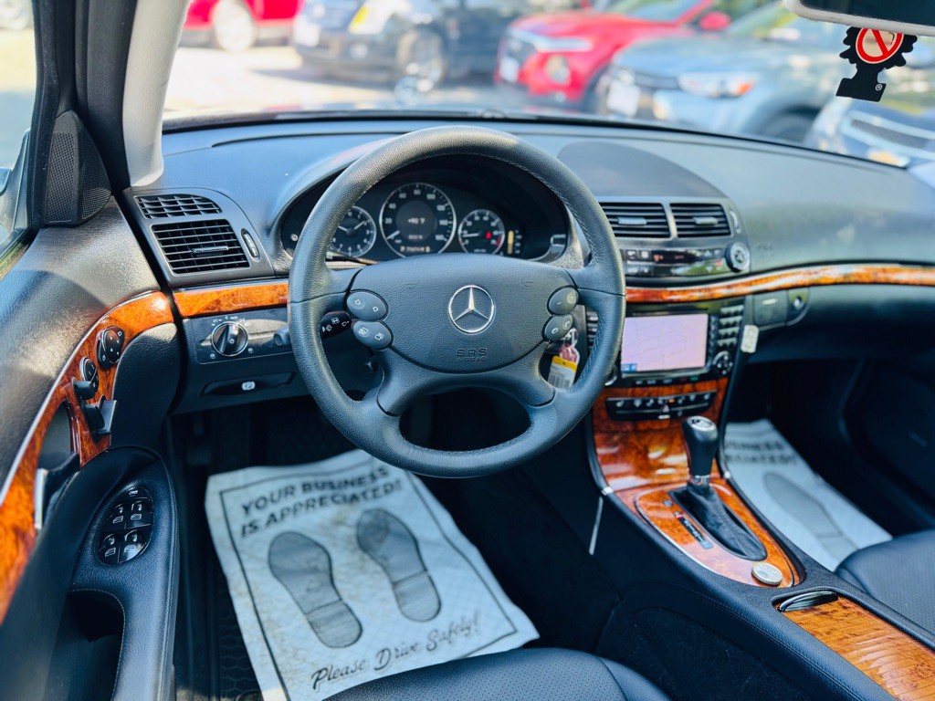 2008 Mercedes-Benz E-Class Image 48