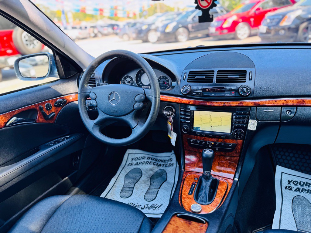 2008 Mercedes-Benz E-Class Image 50