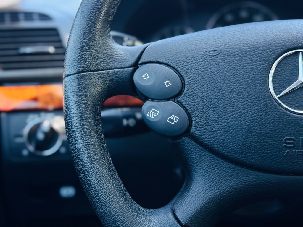 2008 Mercedes-Benz E-Class Image 54
