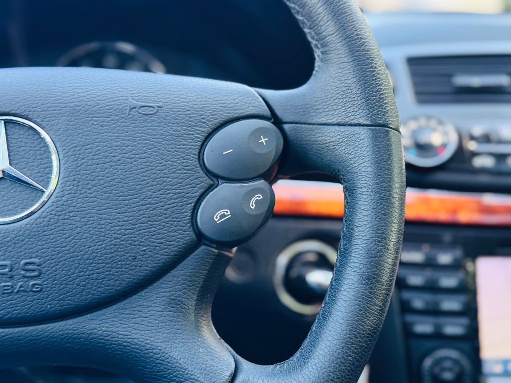 2008 Mercedes-Benz E-Class Image 56
