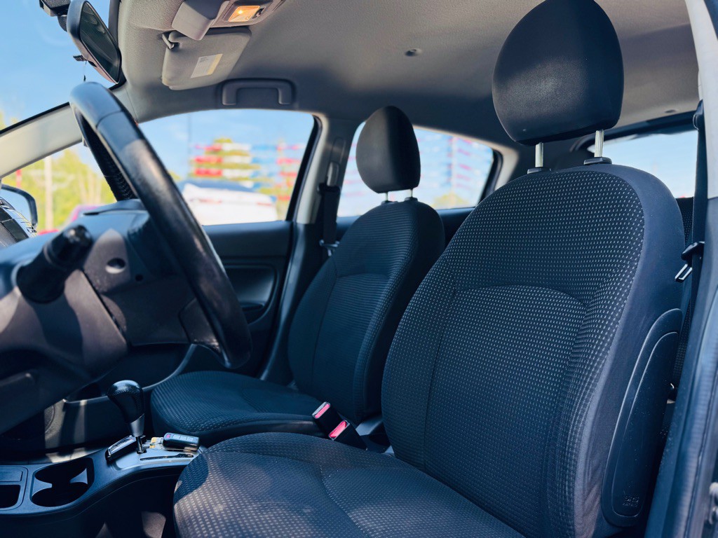 2015 Mitsubishi Mirage Image 16