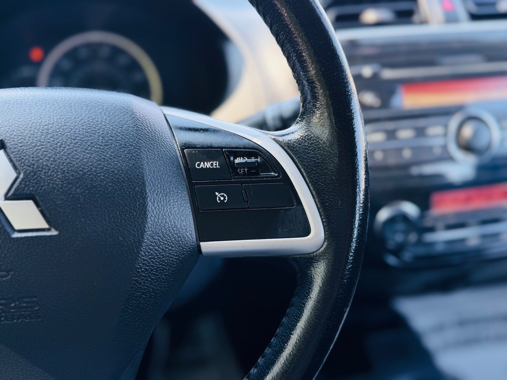 2015 Mitsubishi Mirage Image 28