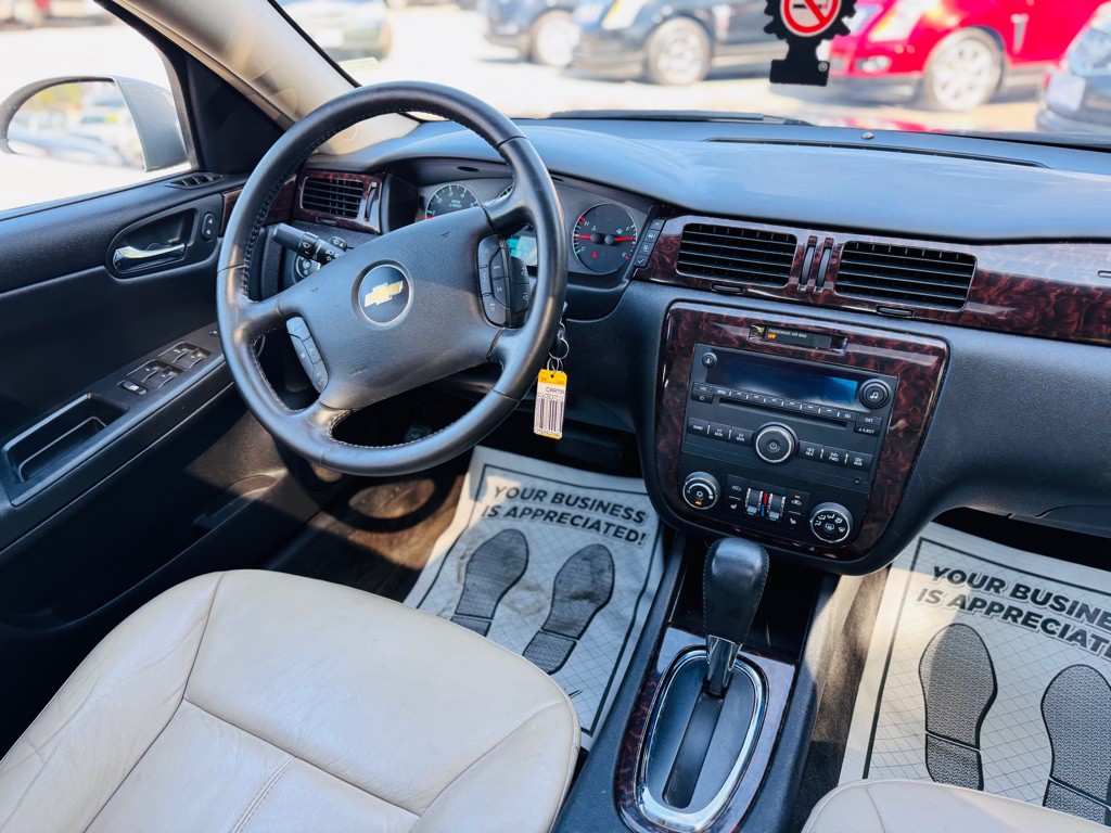 2012 Chevrolet Impala Image 35