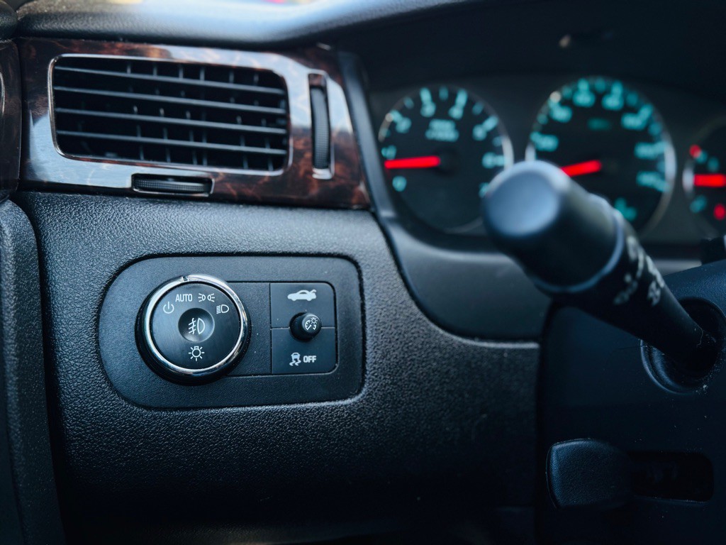 2012 Chevrolet Impala Image 36