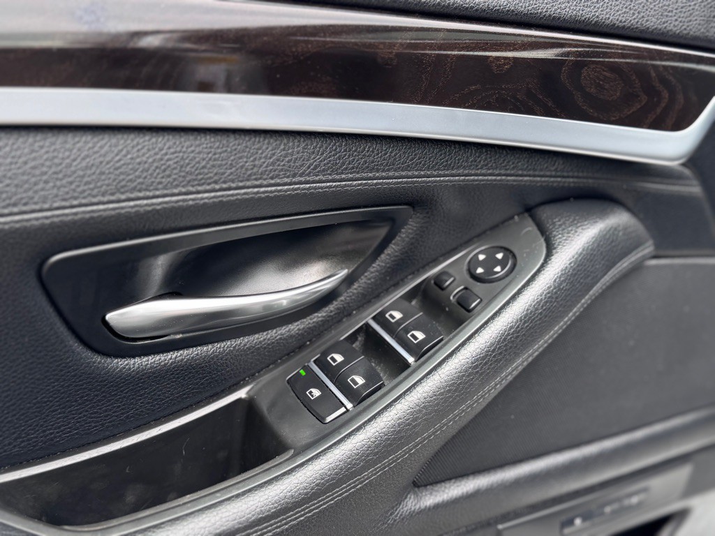 2014 BMW 5 Series Image 20