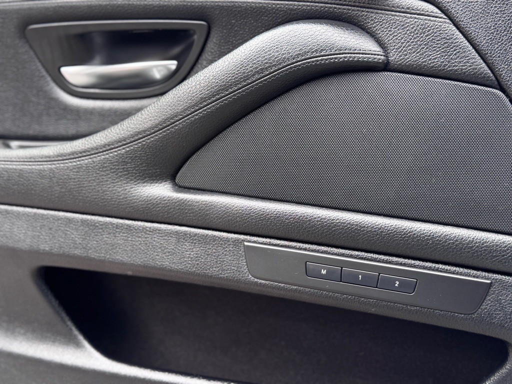 2014 BMW 5 Series Image 21