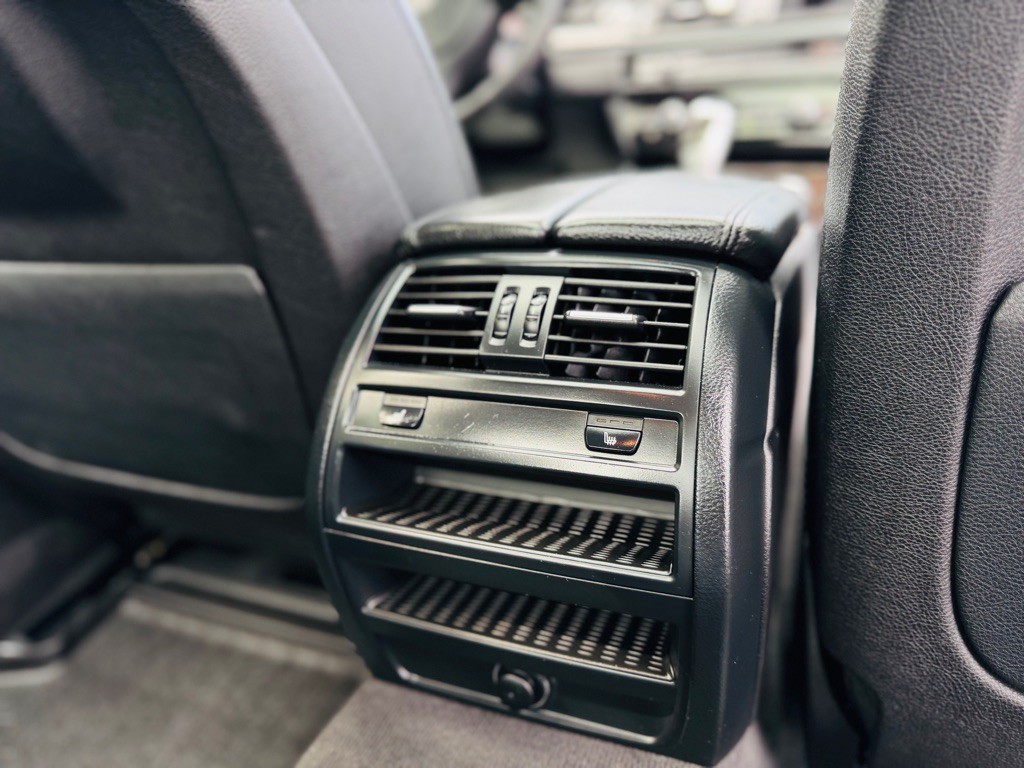 2014 BMW 5 Series Image 34