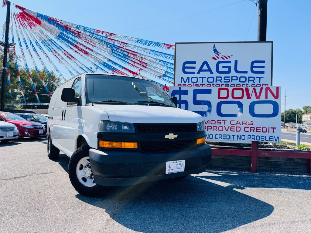 2020 Chevrolet Express Image 3