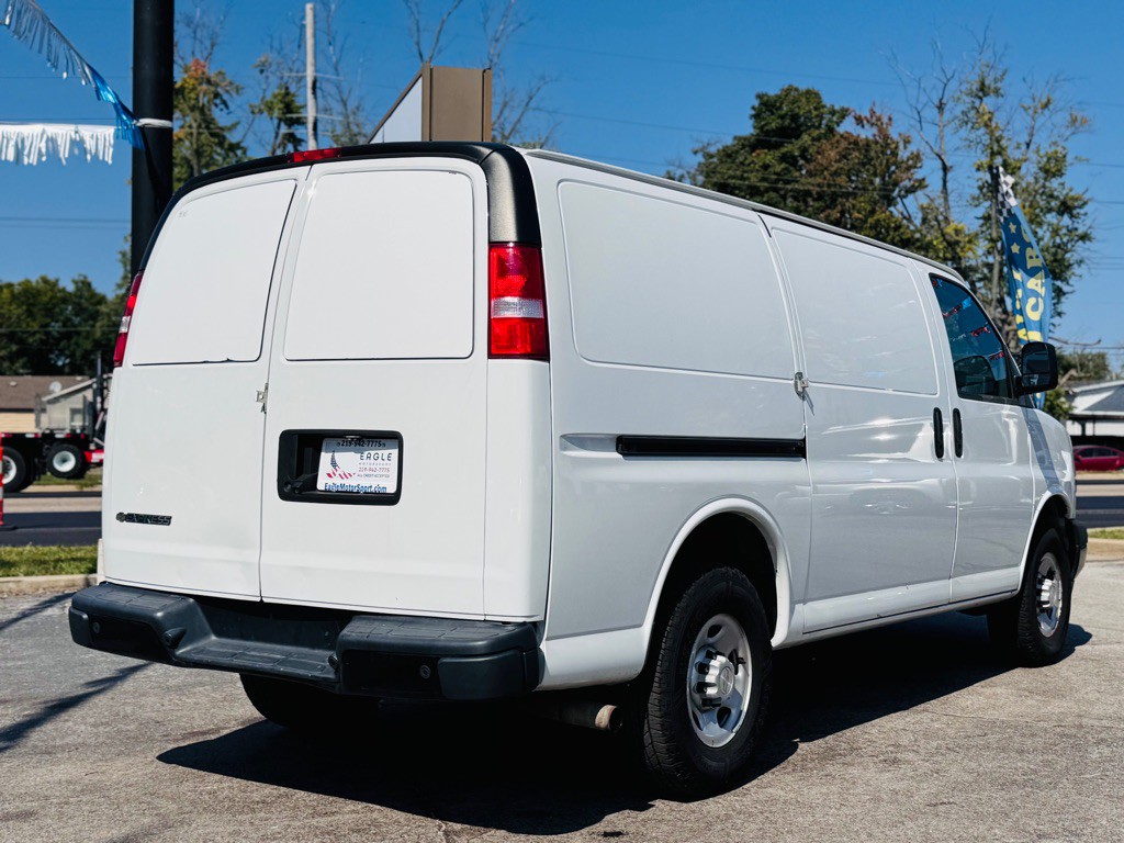 2020 Chevrolet Express Image 6