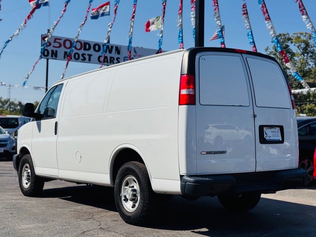 2020 Chevrolet Express Image 8