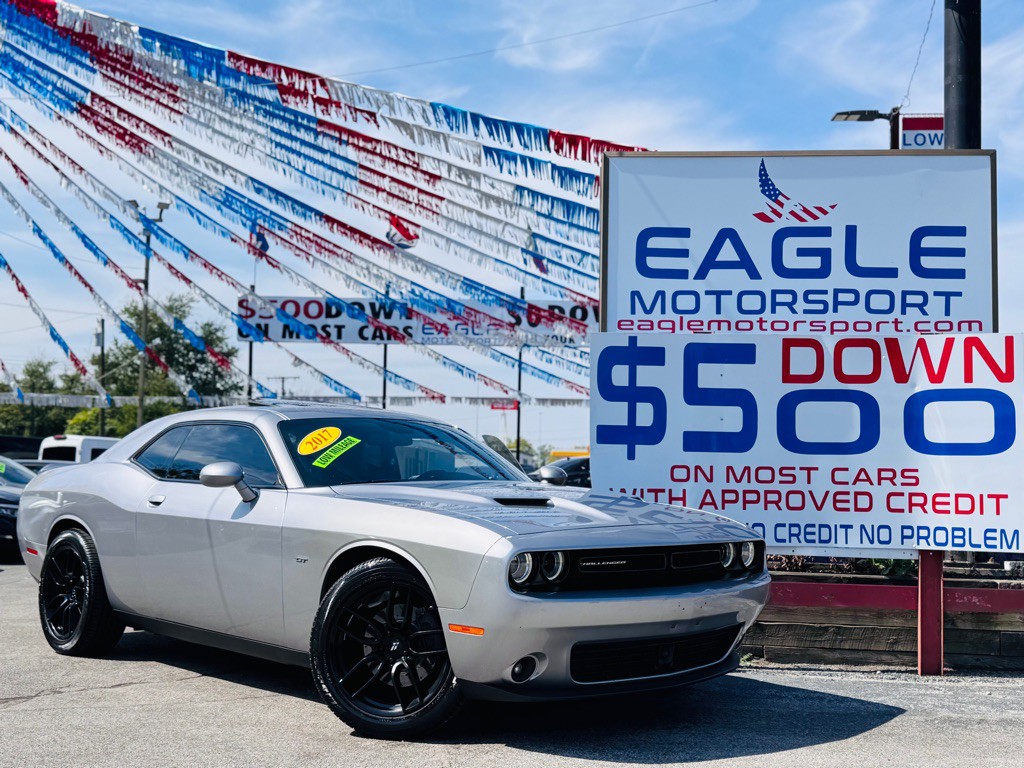 2017 Dodge Challenger Image 1