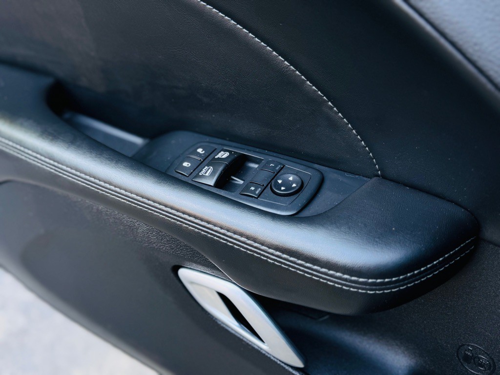 2017 Dodge Challenger Image 26