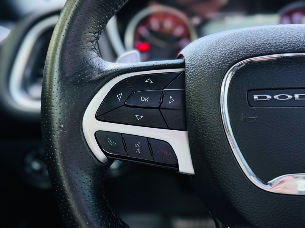 2017 Dodge Challenger Image 44