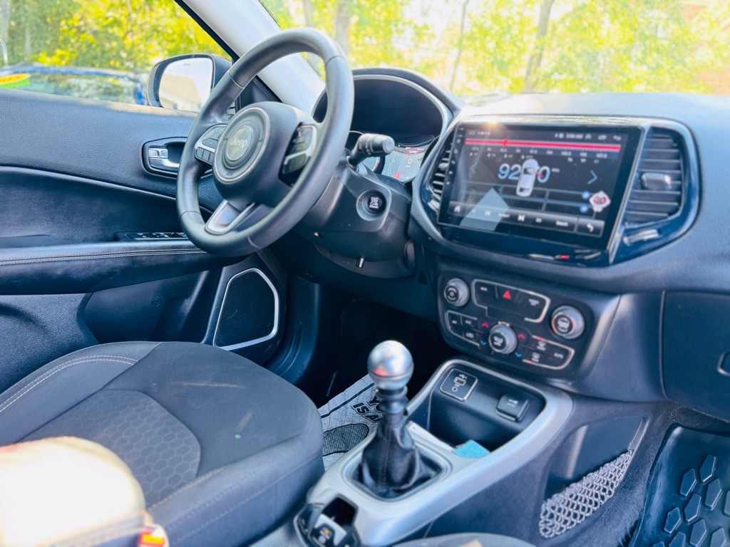 2020 Jeep Compass Image 21